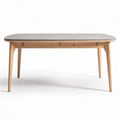 Eettafel van massief hout geschikt voor eetruimtes 150 x 90 x 75cm